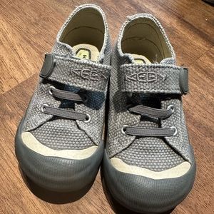 Keen Velcro Strap Shoes